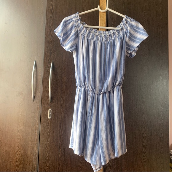 HOLLISTER ROMPER - Picture 3 of 5
